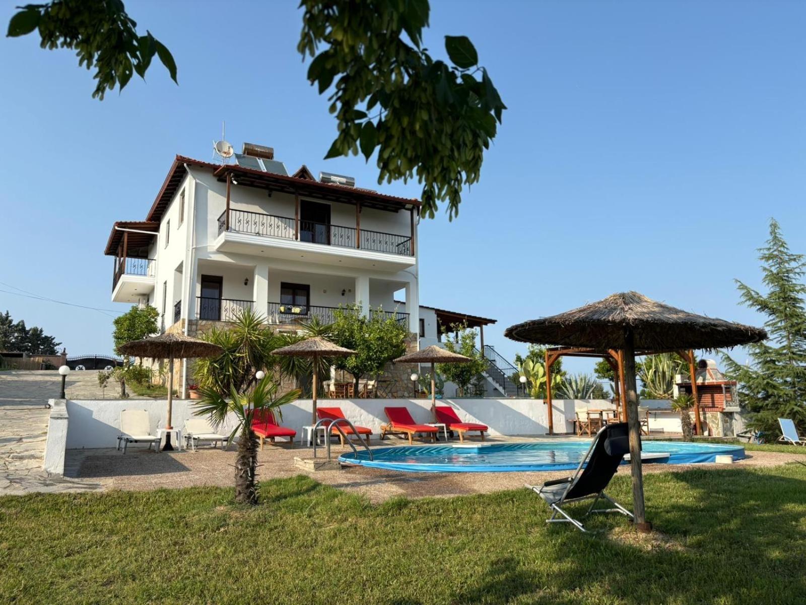 Villa Astri Ierissos